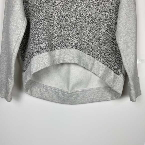 Athleta Pacific Pullover Wool Blend Sweatshirt Size Medium Gray Fuzzy Crew Neck - Picture 6 of 8